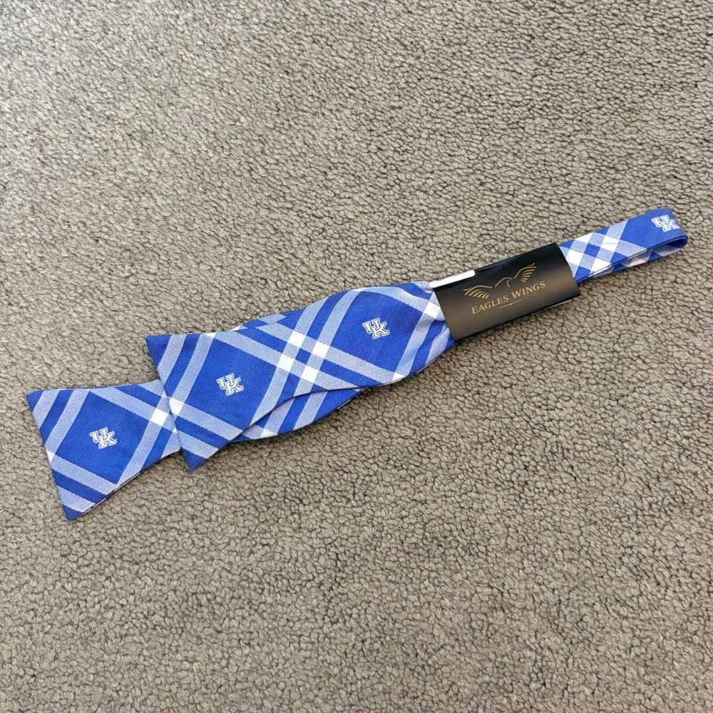 Kentucky Wildcats Rhodes Self-Tie Bow Tie
